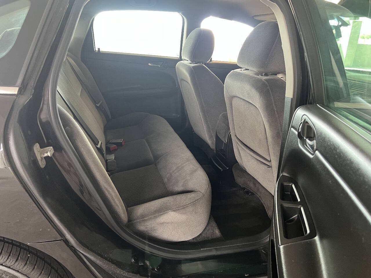 Used 2009 Chevrolet Impala LS FWD image 13