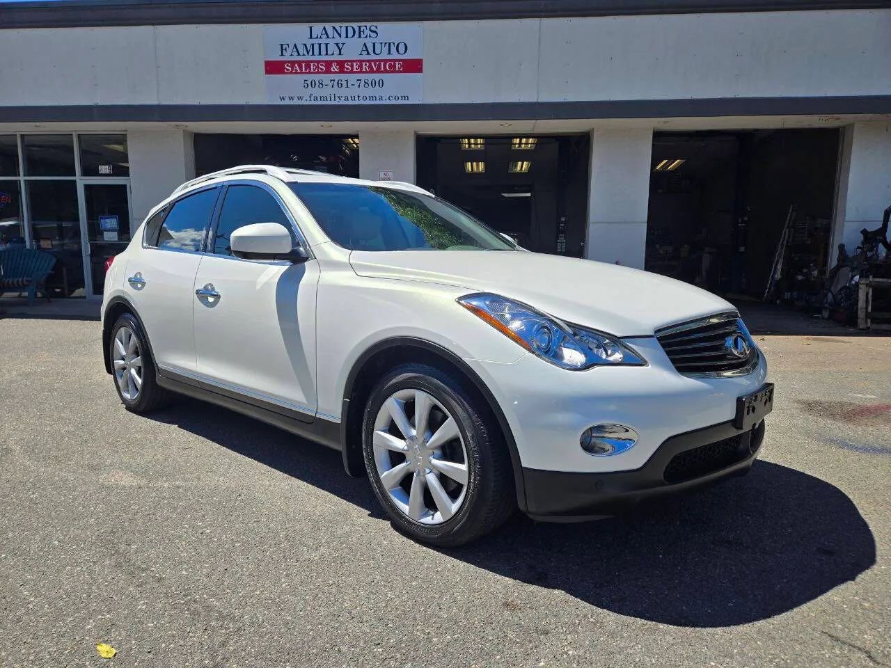 Used 2013 INFINITI EX37 Journey w/ Premium Pkg image 39