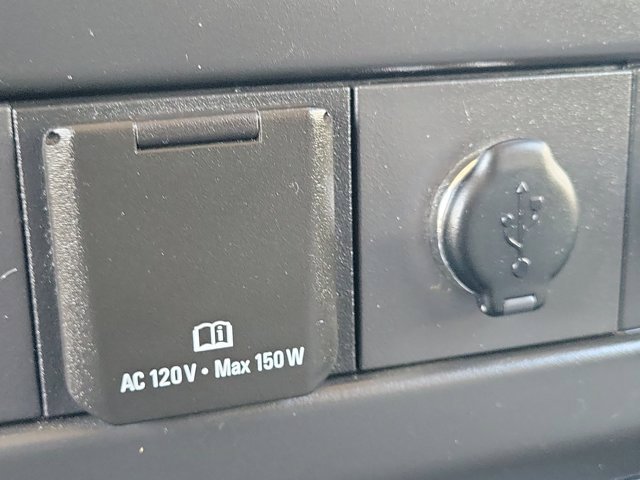 Used 2018 Chevrolet Express 3500 LT w/ LT Preferred Equipment Group RWD image 29