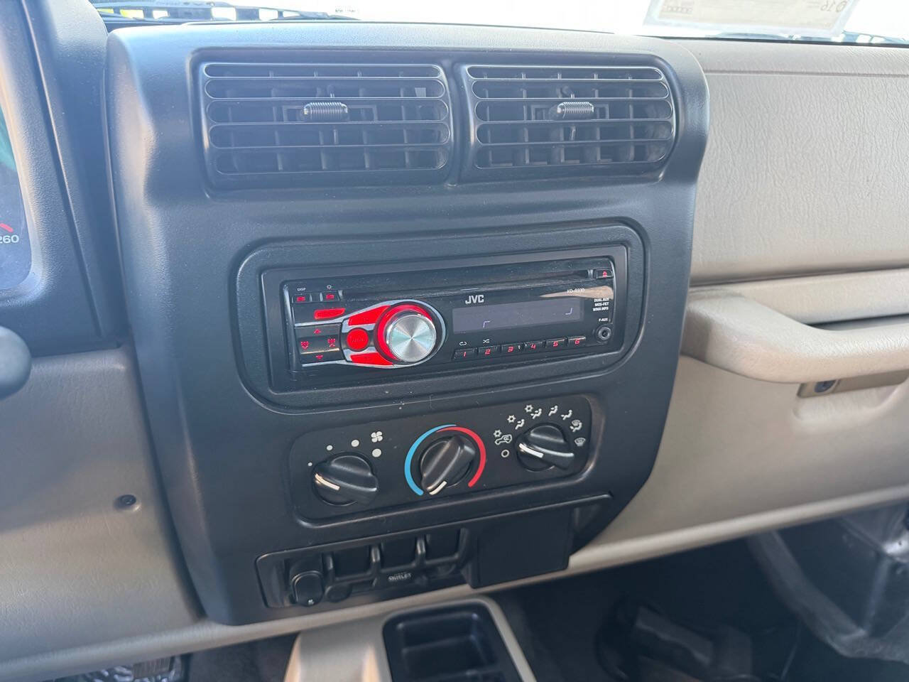 Used 2003 Jeep Wrangler X AWD/4WD image 19