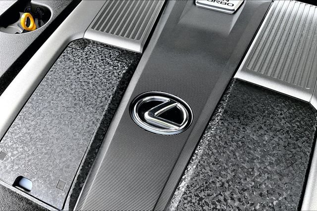 Used 2023 Lexus LS 500 AWD w/ Luxury Package image 34