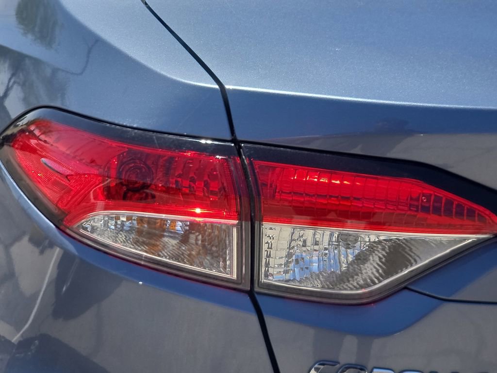 Certified 2025 Toyota Corolla LE image 10