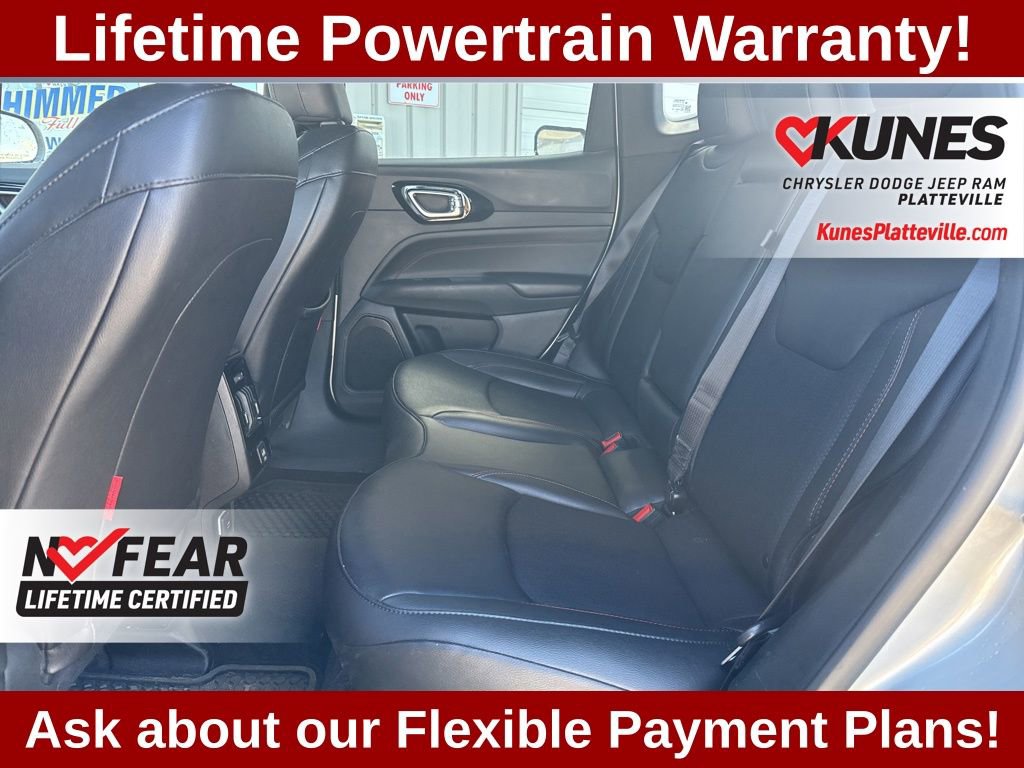 Used 2025 Jeep Compass Trailhawk image 25