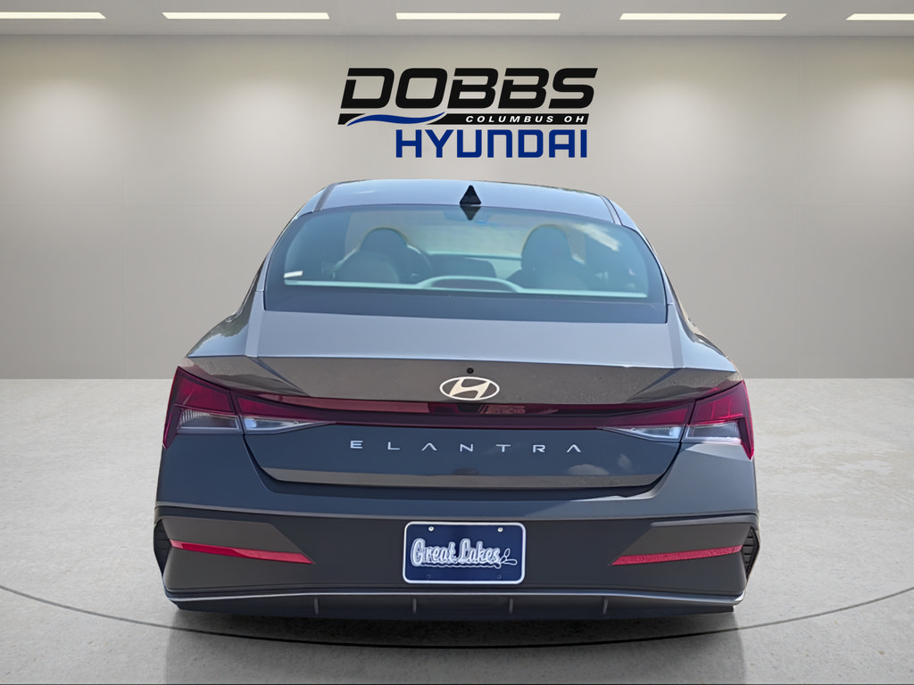 New 2026 Hyundai Elantra SE FWD image 4