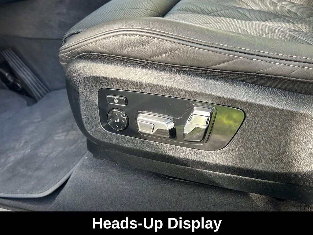 Used 2024 BMW X7 xDrive40i image 17