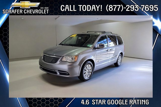 Used 2014 Chrysler Town & Country Limited w/ Luxury Group
