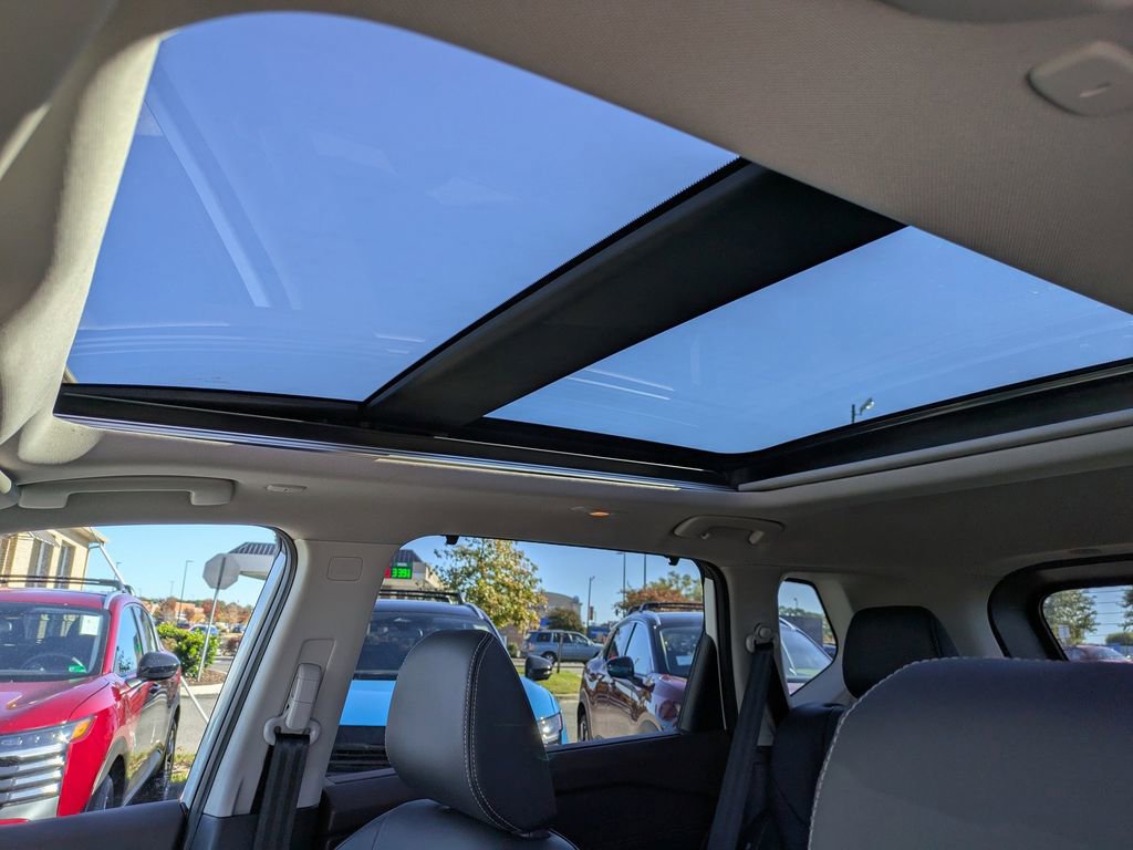 Certified 2023 Nissan Rogue SL w/ SL Premium Package image 21