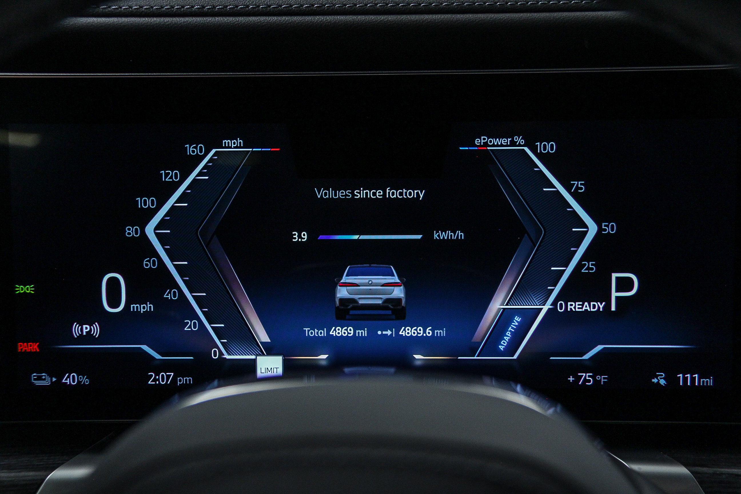 Used 2025 BMW i7 xDrive60 image 24