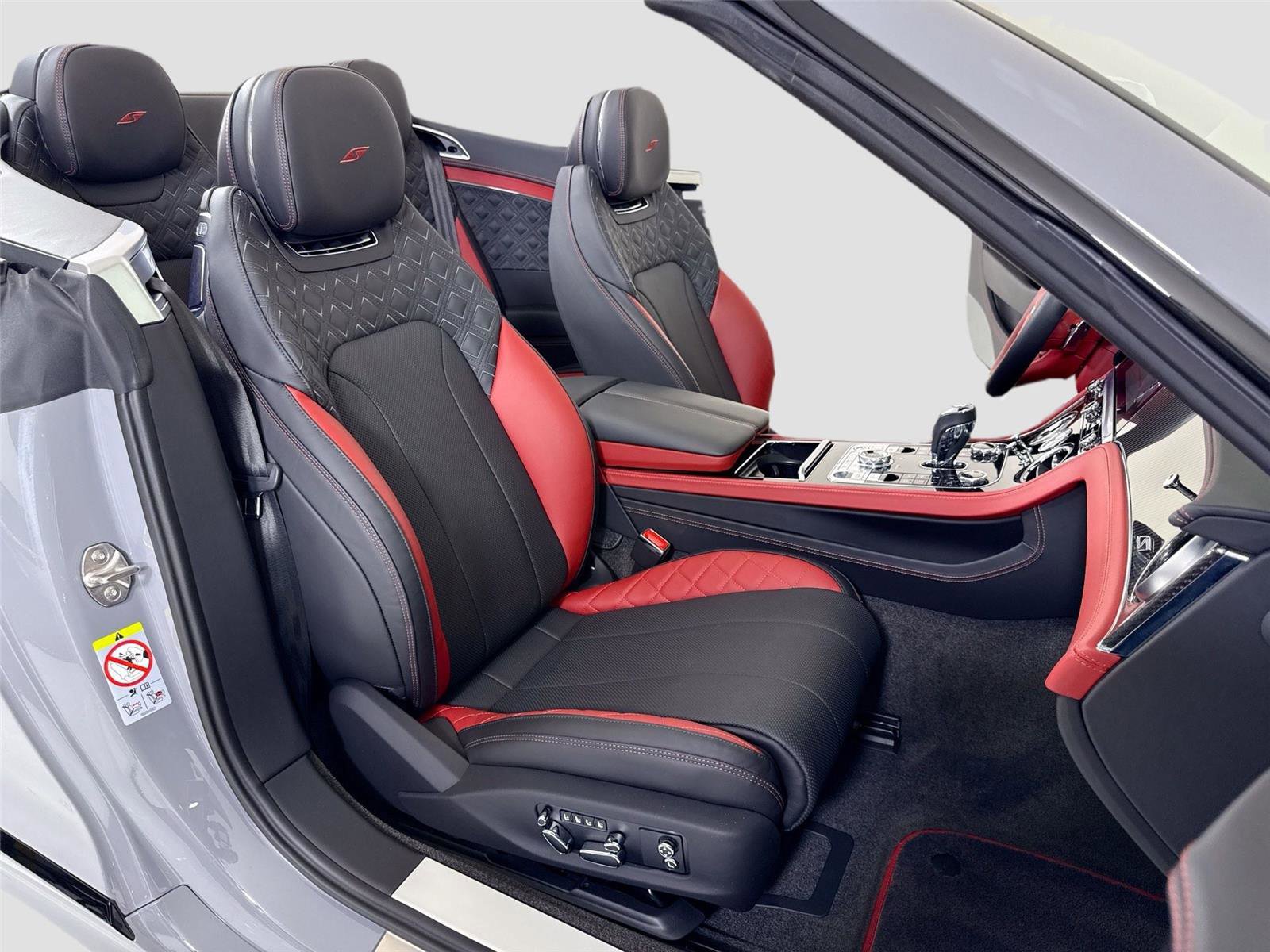 Used 2023 Bentley Continental GT S image 28