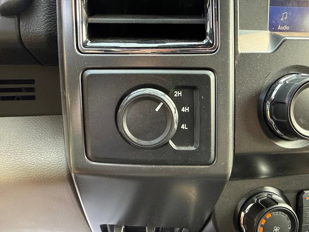 Used 2019 Ford F150 XLT w/ Equipment Group 302A Luxury AWD/4WD image 29