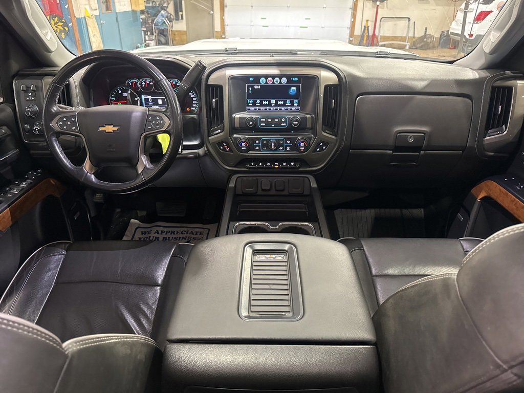 Used 2018 Chevrolet Silverado 2500 High Country w/ Duramax Plus Package image 31