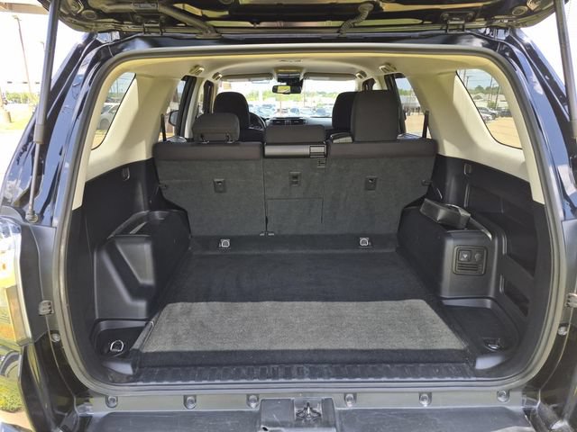 Used 2021 Toyota 4Runner TRD Off-Road AWD/4WD image 9