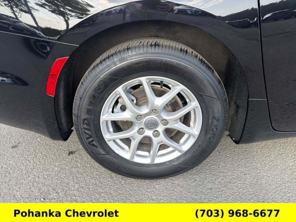 Used 2025 Chrysler Pacifica Select FWD image 29