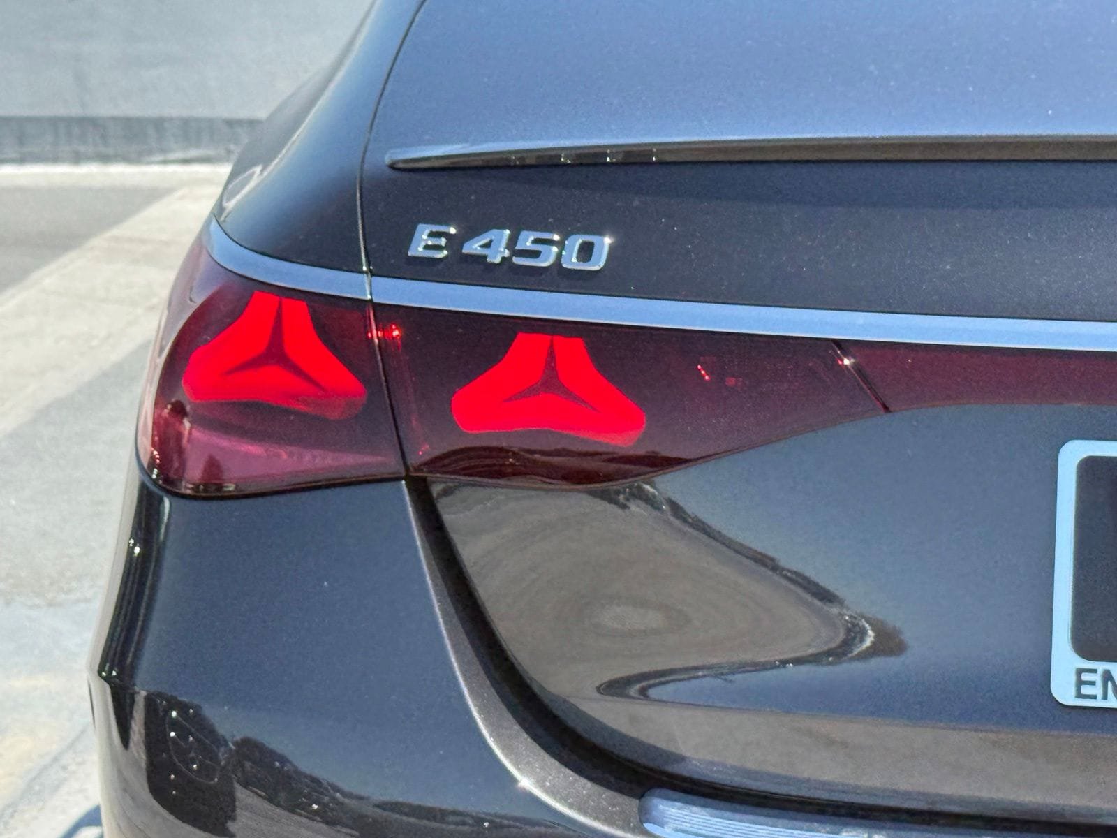 New 2026 Mercedes-Benz E 450 4MATIC Sedan image 9