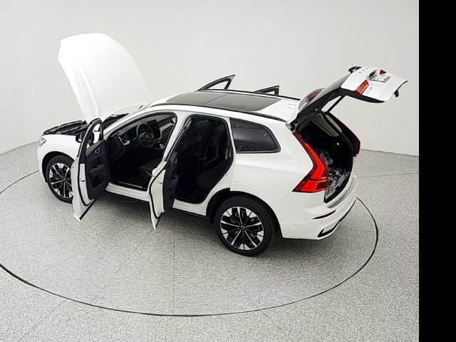 New 2026 Volvo XC60 T8 Plus w/ Climate Package AWD/4WD image 41