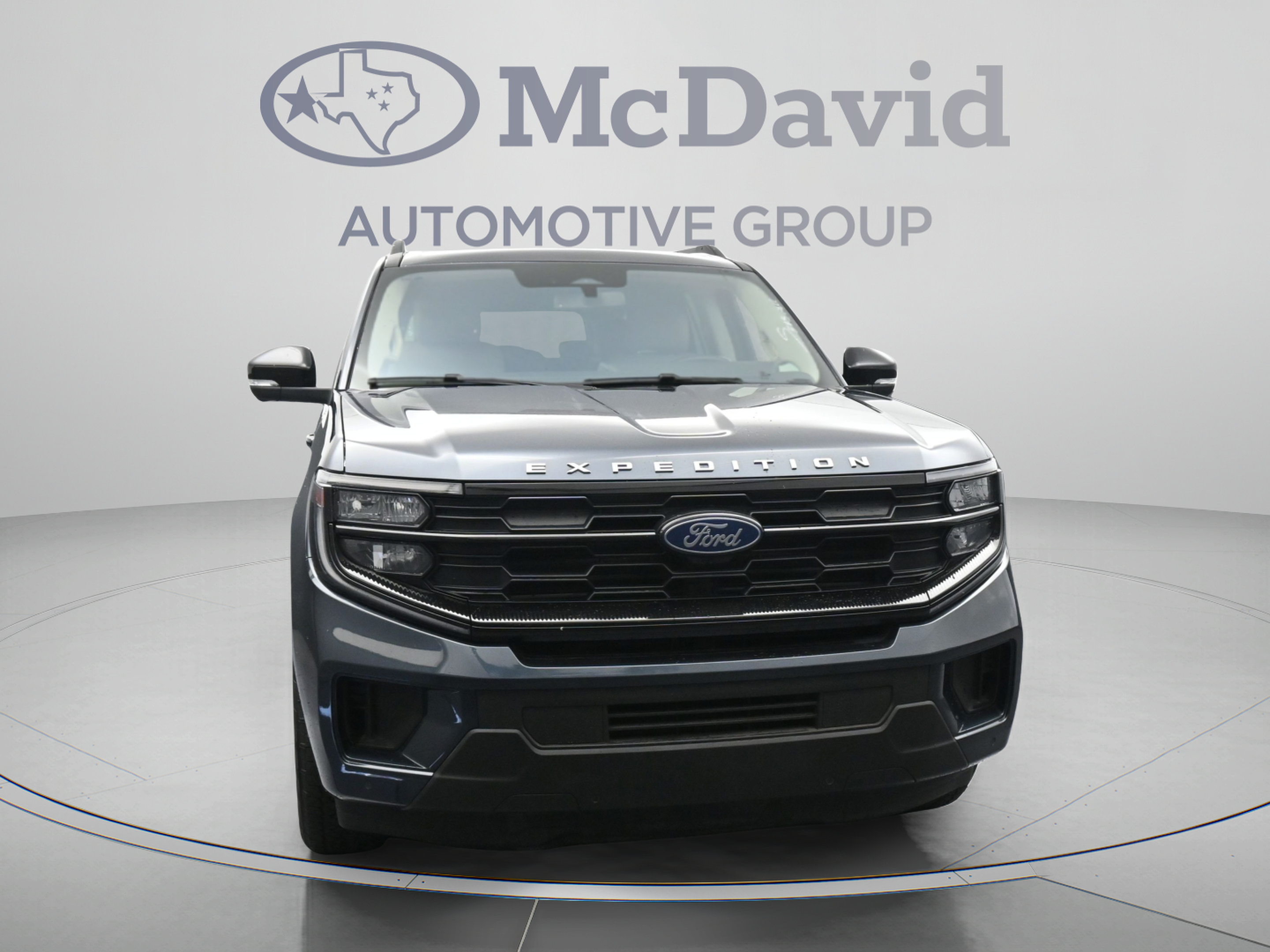 Used 2025 Ford Expedition Max Active AWD/4WD image 2