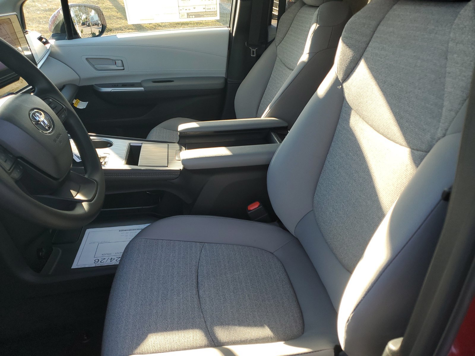 New 2026 Toyota Sienna LE FWD image 15