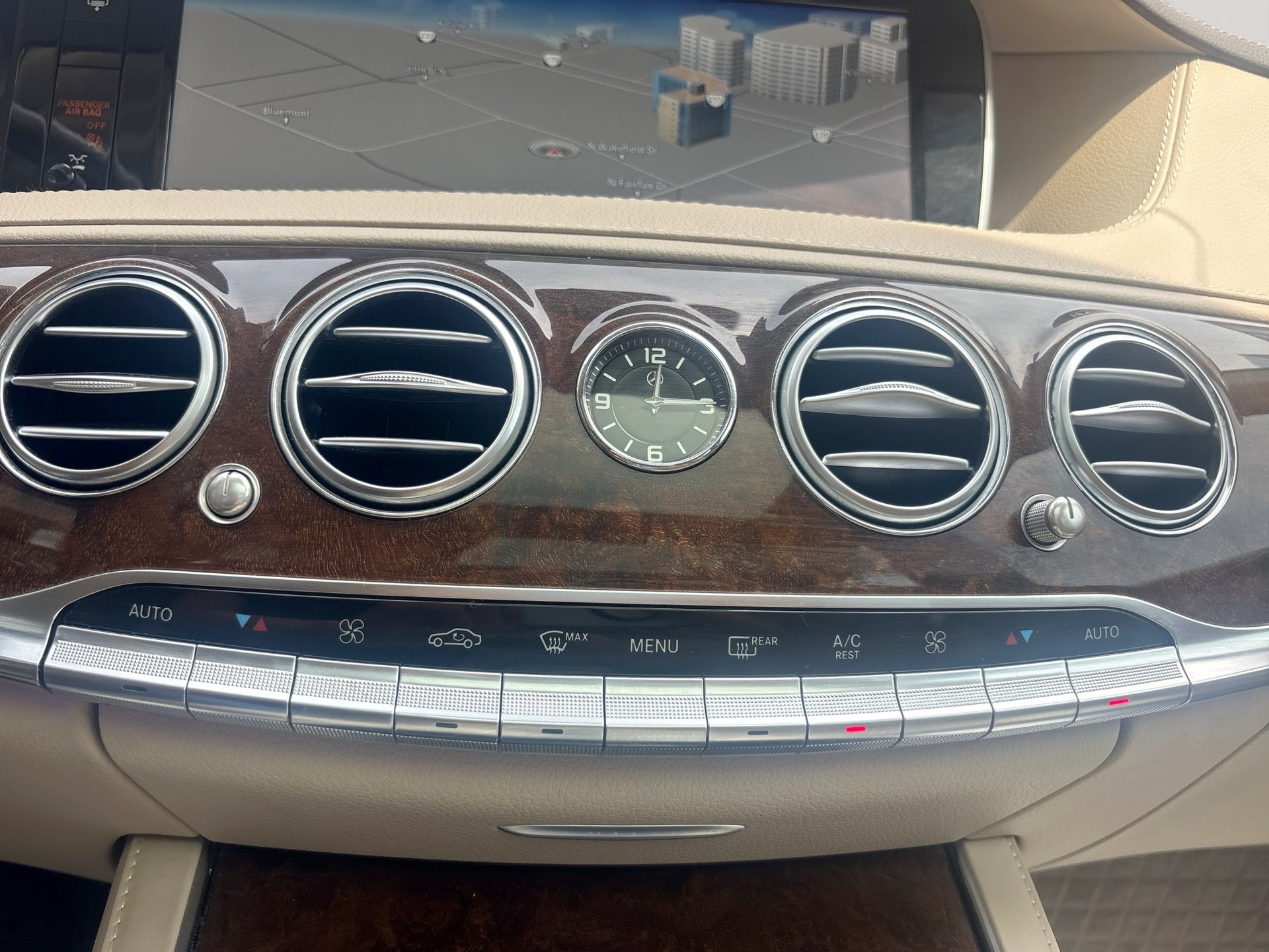 Used 2016 Mercedes-Benz S 550 4MATIC Sedan image 17