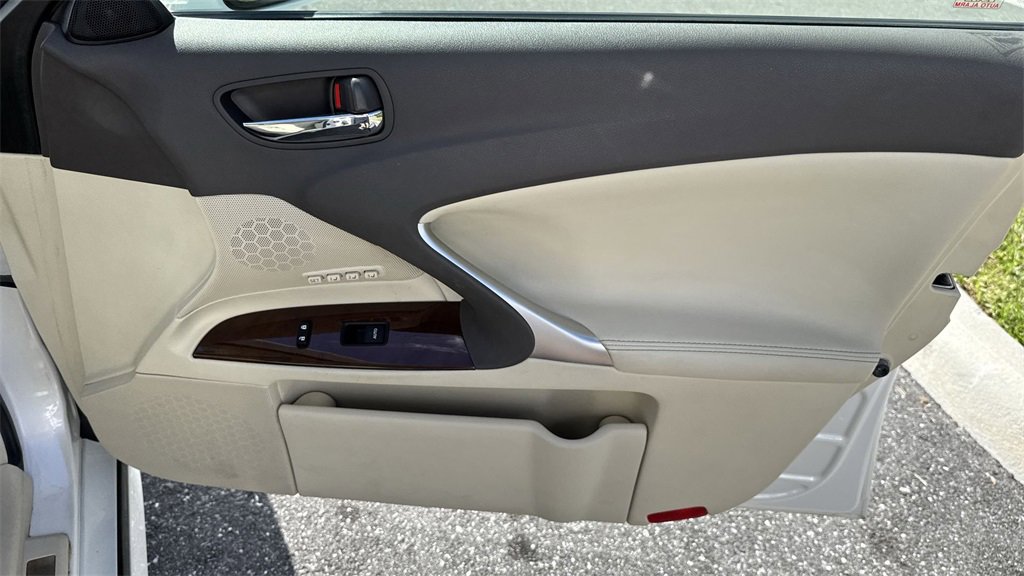 Used 2010 Lexus IS 250 AWD image 44