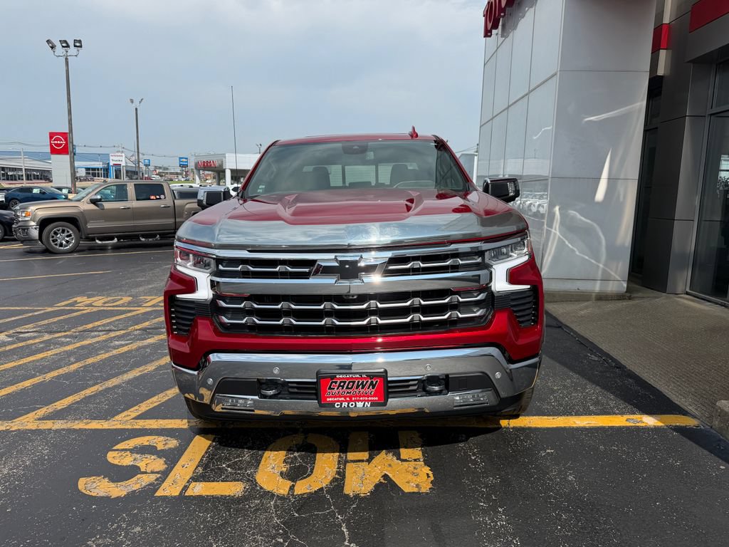Used 2024 Chevrolet Silverado 1500 LTZ w/ LTZ Premium Package AWD/4WD image 2