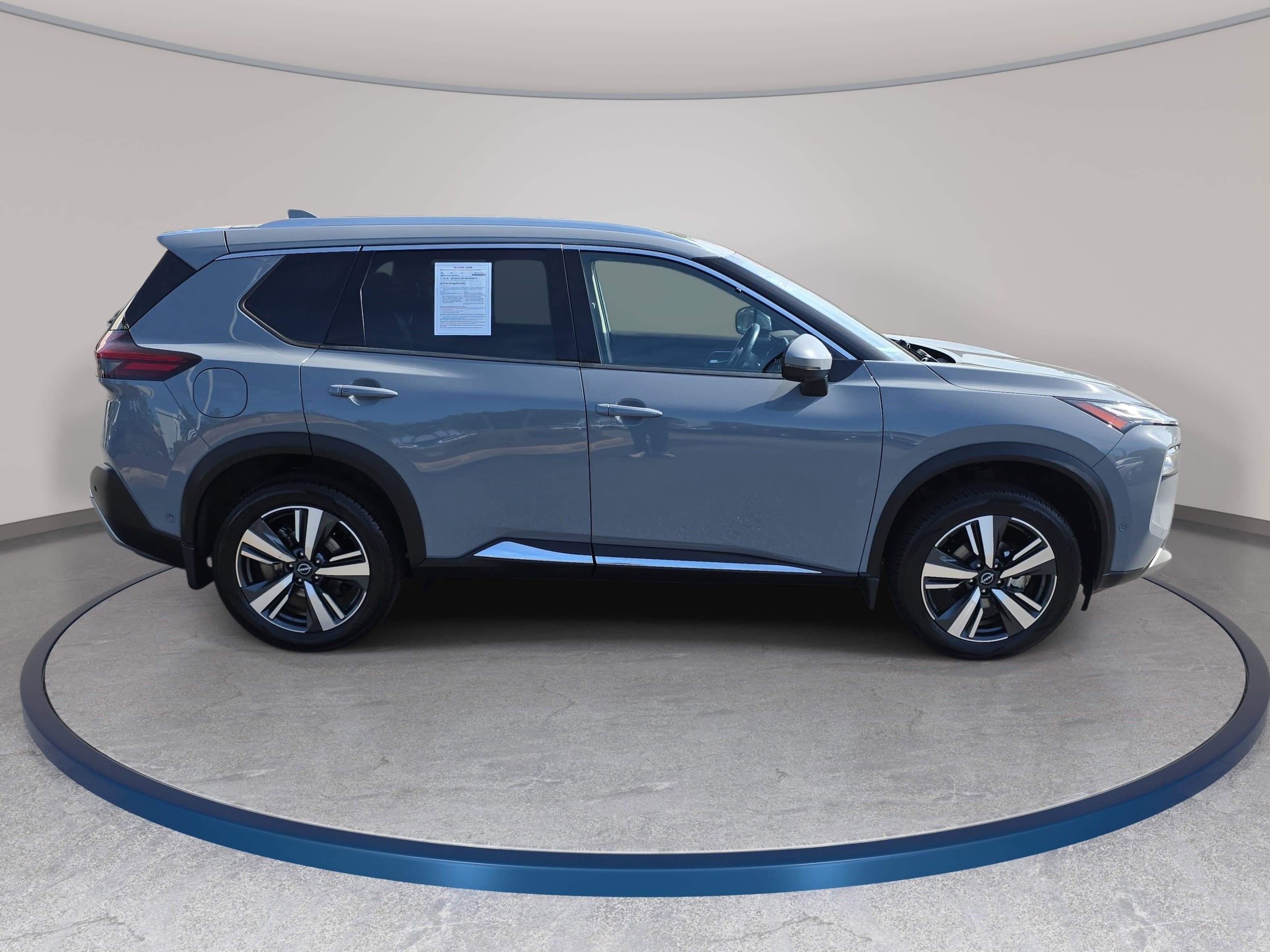 Used 2022 Nissan Rogue Platinum w/ Head-Up Display Package AWD/4WD image 4