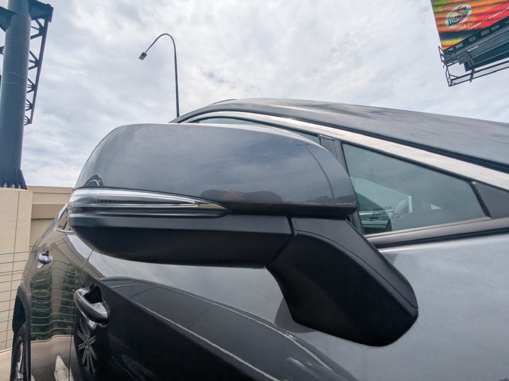 Used 2025 Toyota RAV4 XLE FWD image 20