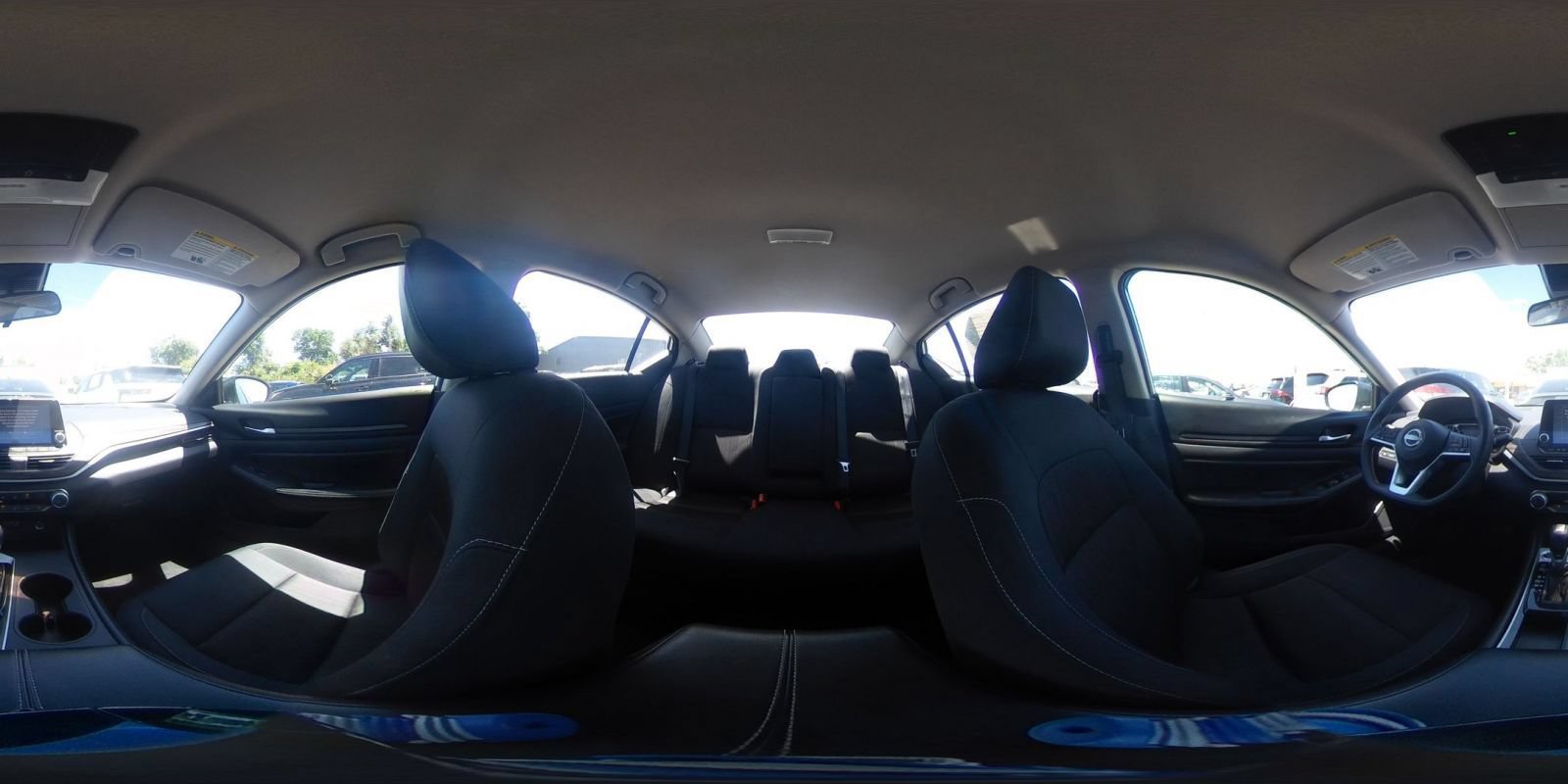 Used 2025 Nissan Altima 2.5 SV FWD image 40