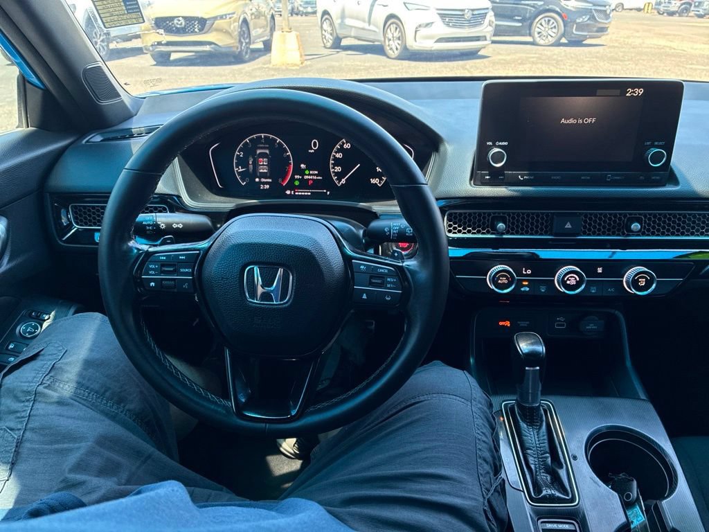 Used 2023 Honda Civic Sport image 1