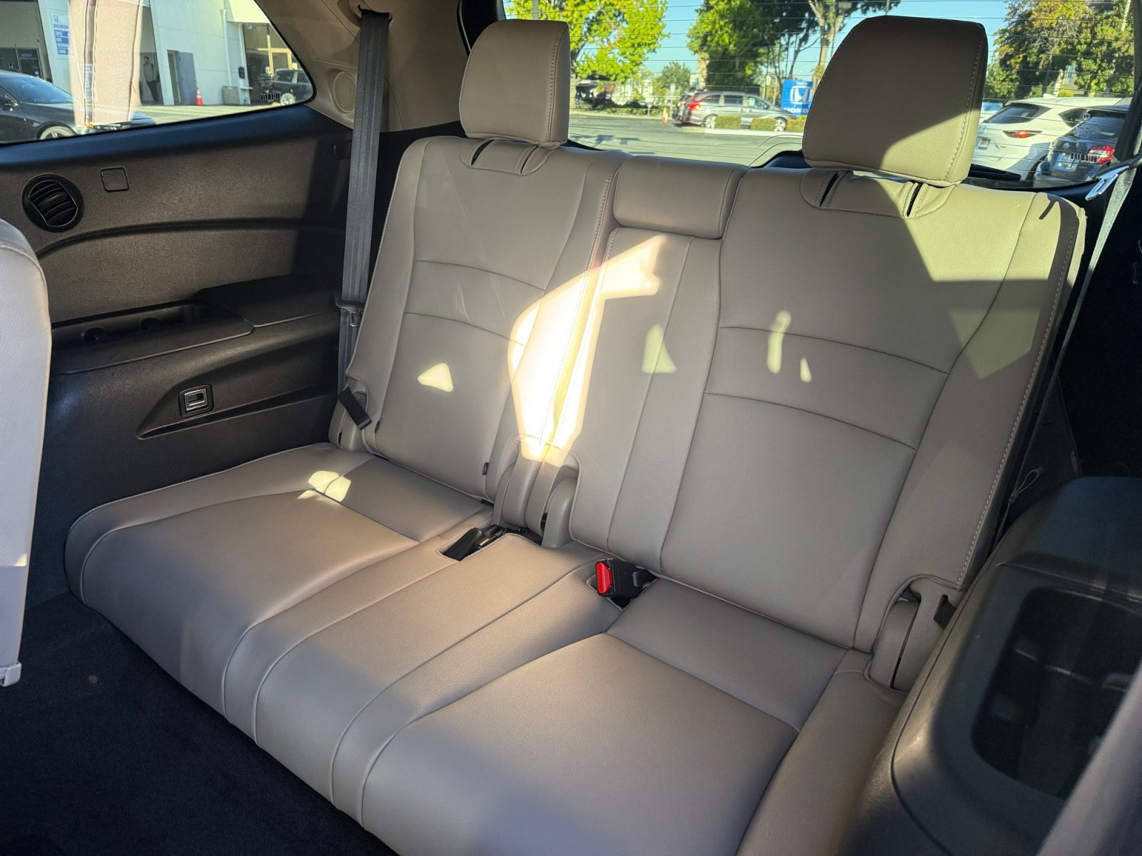 Used 2020 Honda Pilot Elite image 21