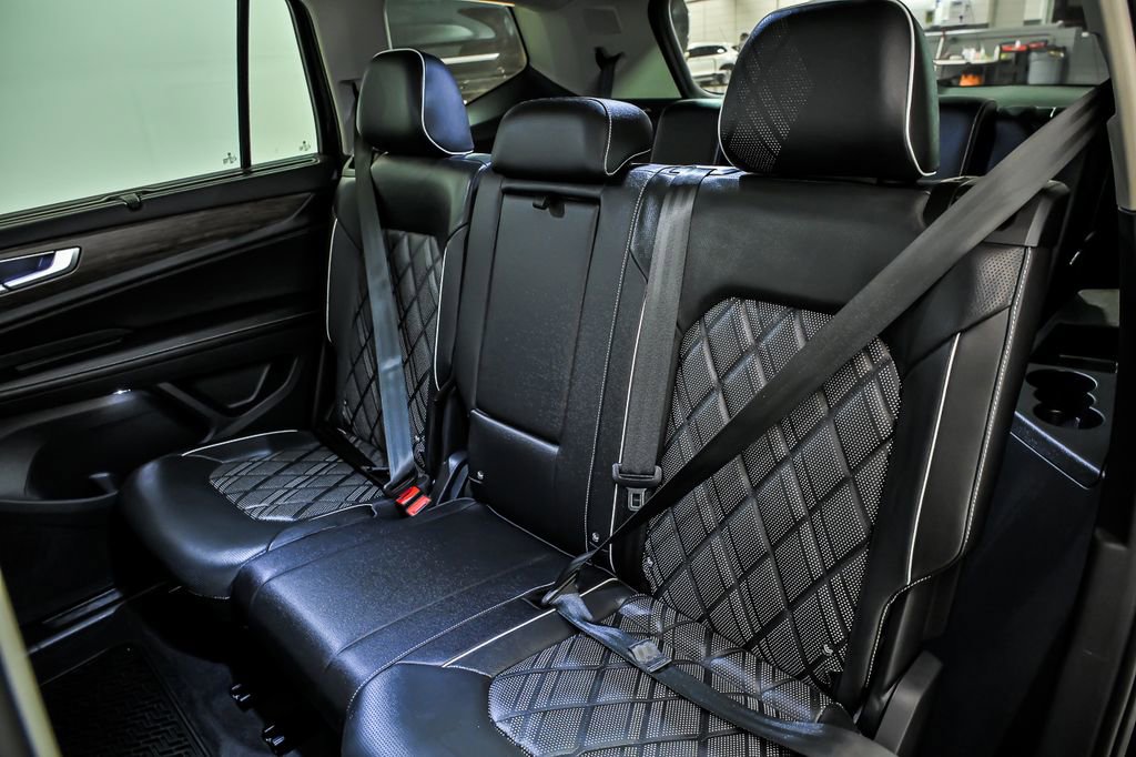 Certified 2025 Volkswagen Atlas SEL Premium R-Line AWD/4WD image 15