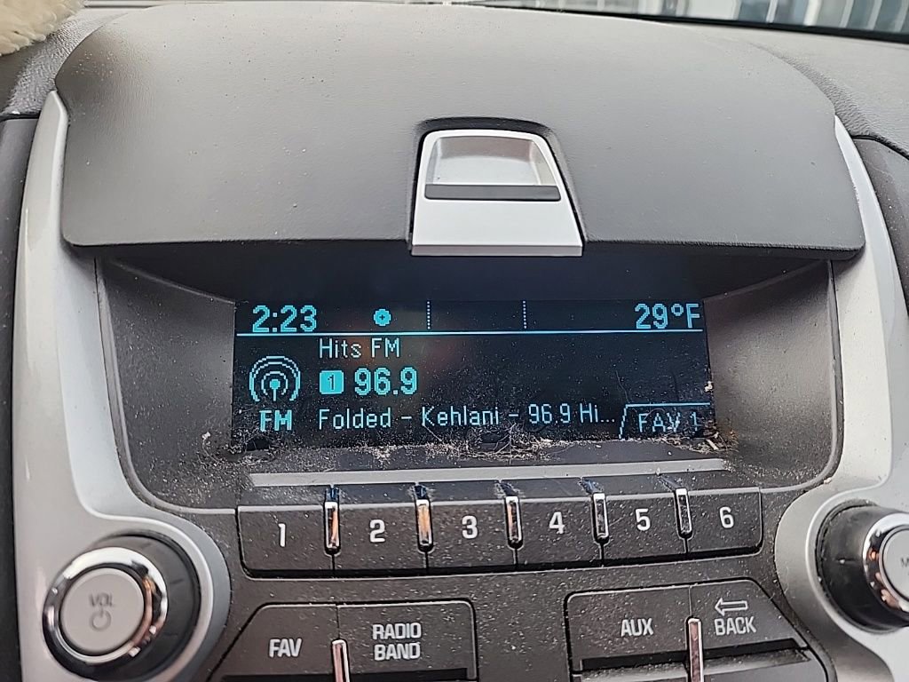 Used 2015 Chevrolet Equinox LS image 11