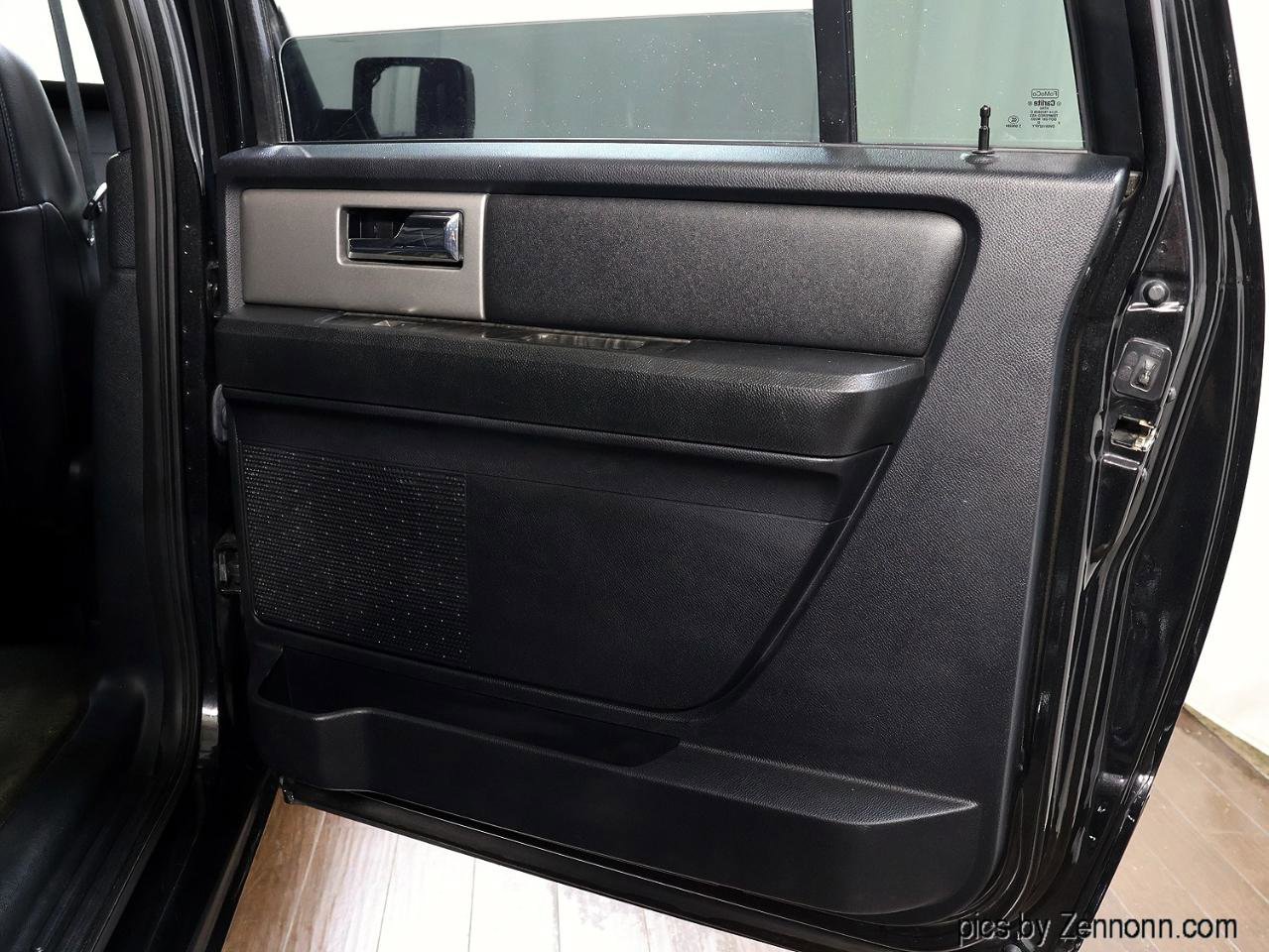Used 2015 Ford Expedition Max Limited AWD/4WD image 32