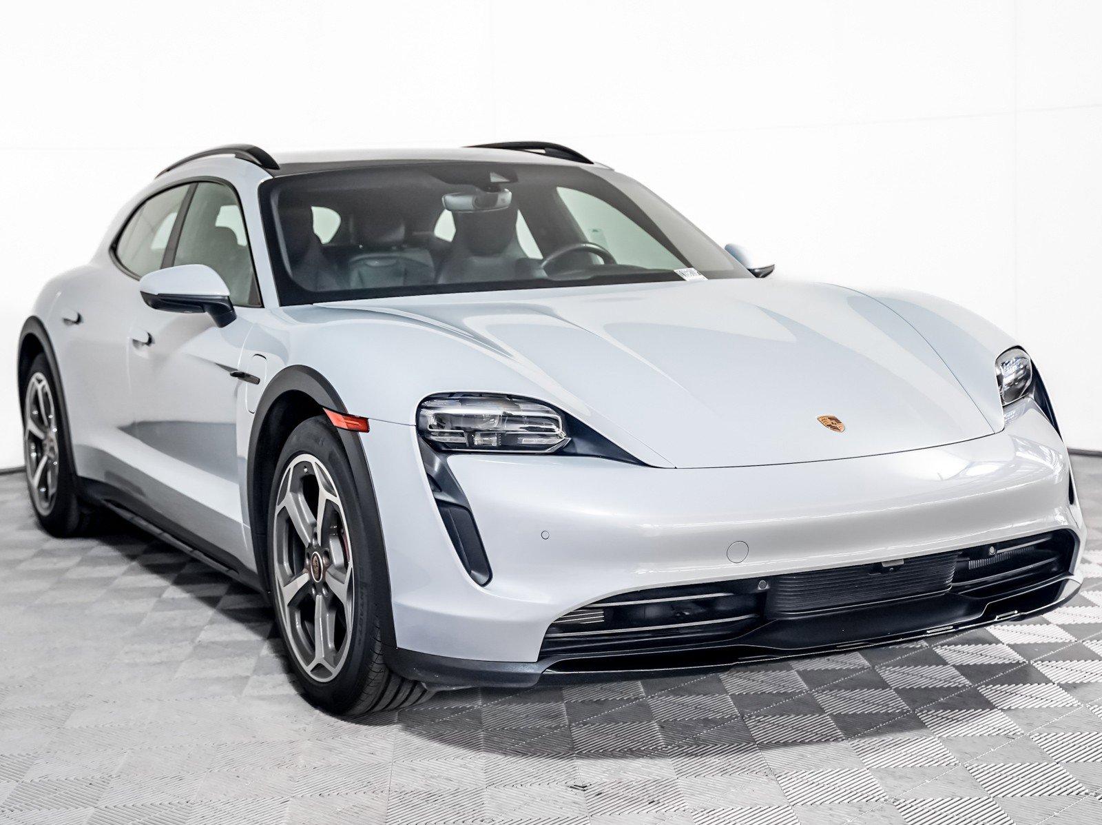 Certified 2023 Porsche Taycan 4S image 8