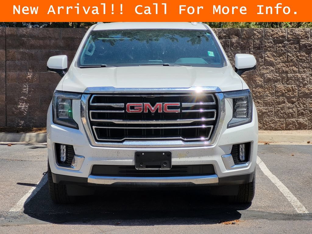 Used 2022 GMC Yukon XL SLT w/ SLT Luxury Package AWD/4WD image 3