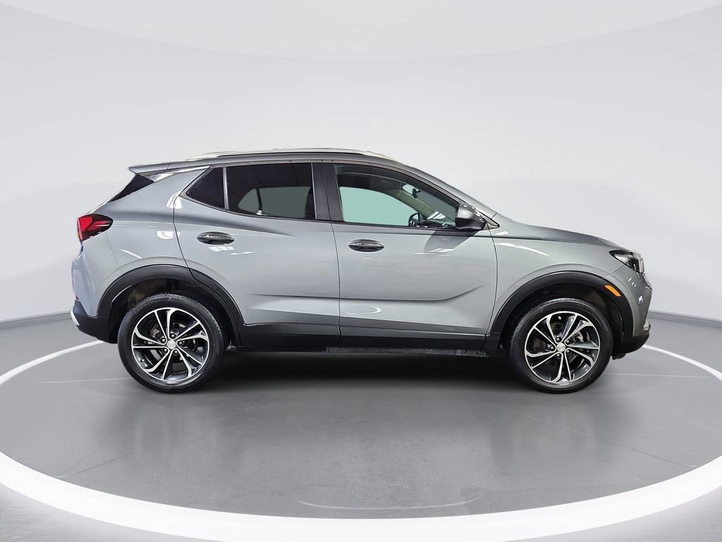 Used 2023 Buick Encore GX Select image 2