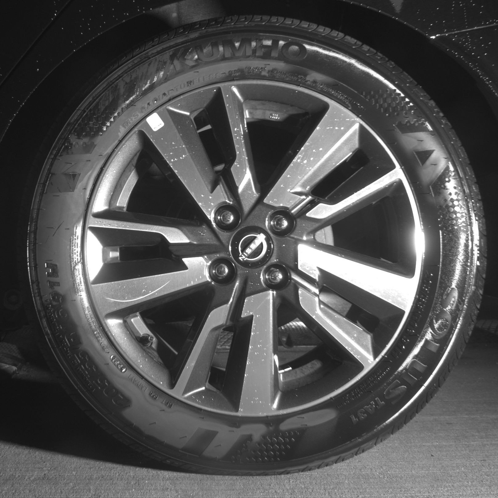 Used 2025 Nissan Versa SV image 14