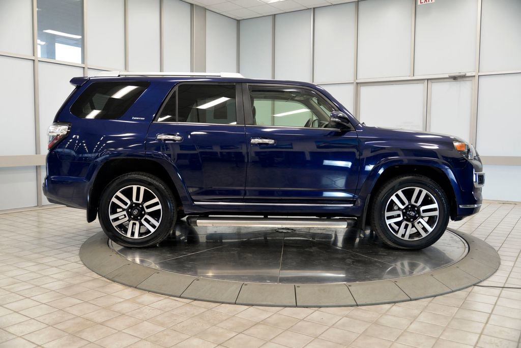 Used 2016 Toyota 4Runner Limited AWD/4WD image 9