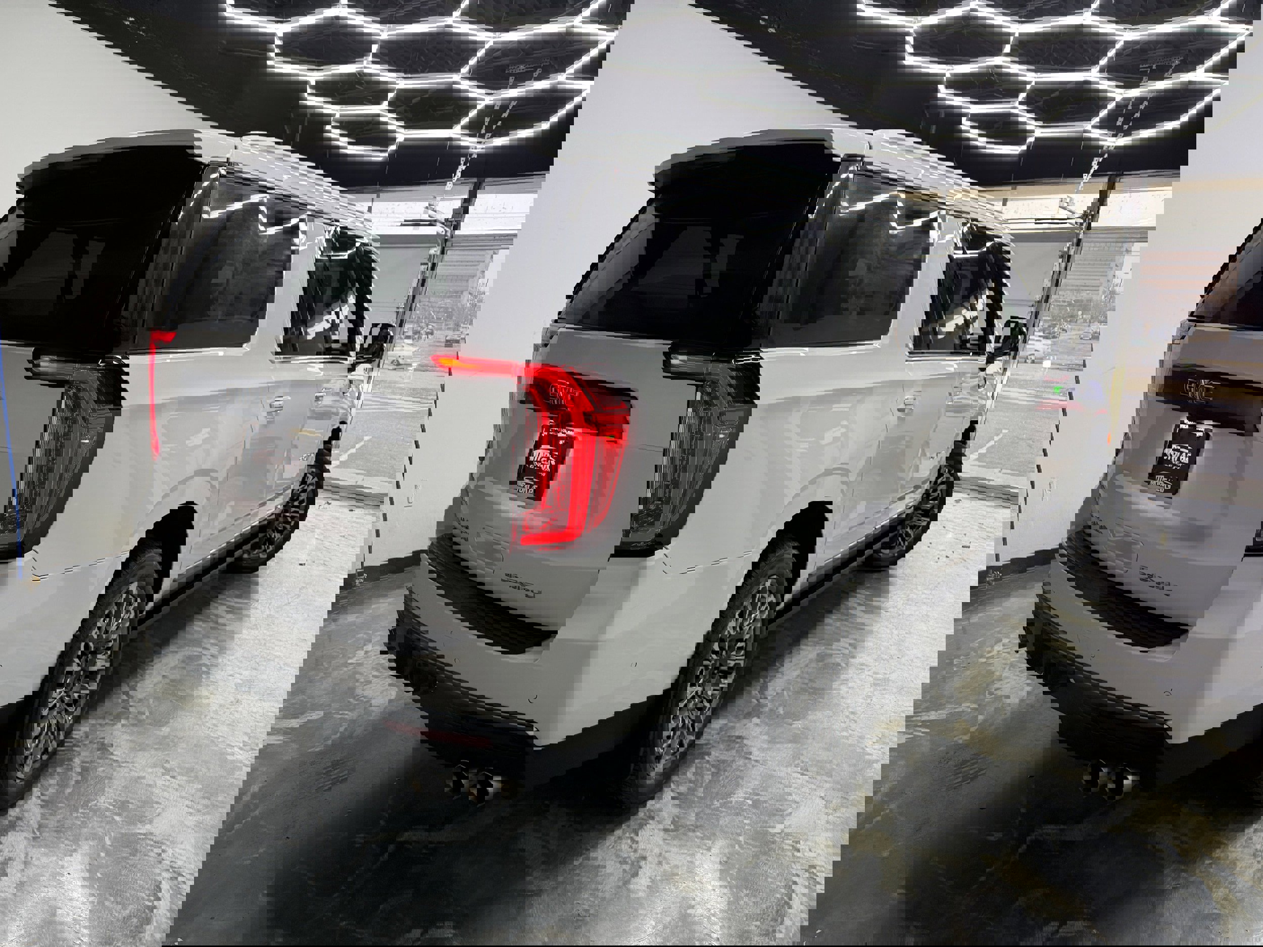 Used 2023 GMC Yukon XL Denali Ultimate w/ LPO, Floor Liner Package image 3