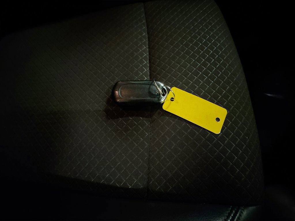 Used 2019 Buick Encore Preferred image 37