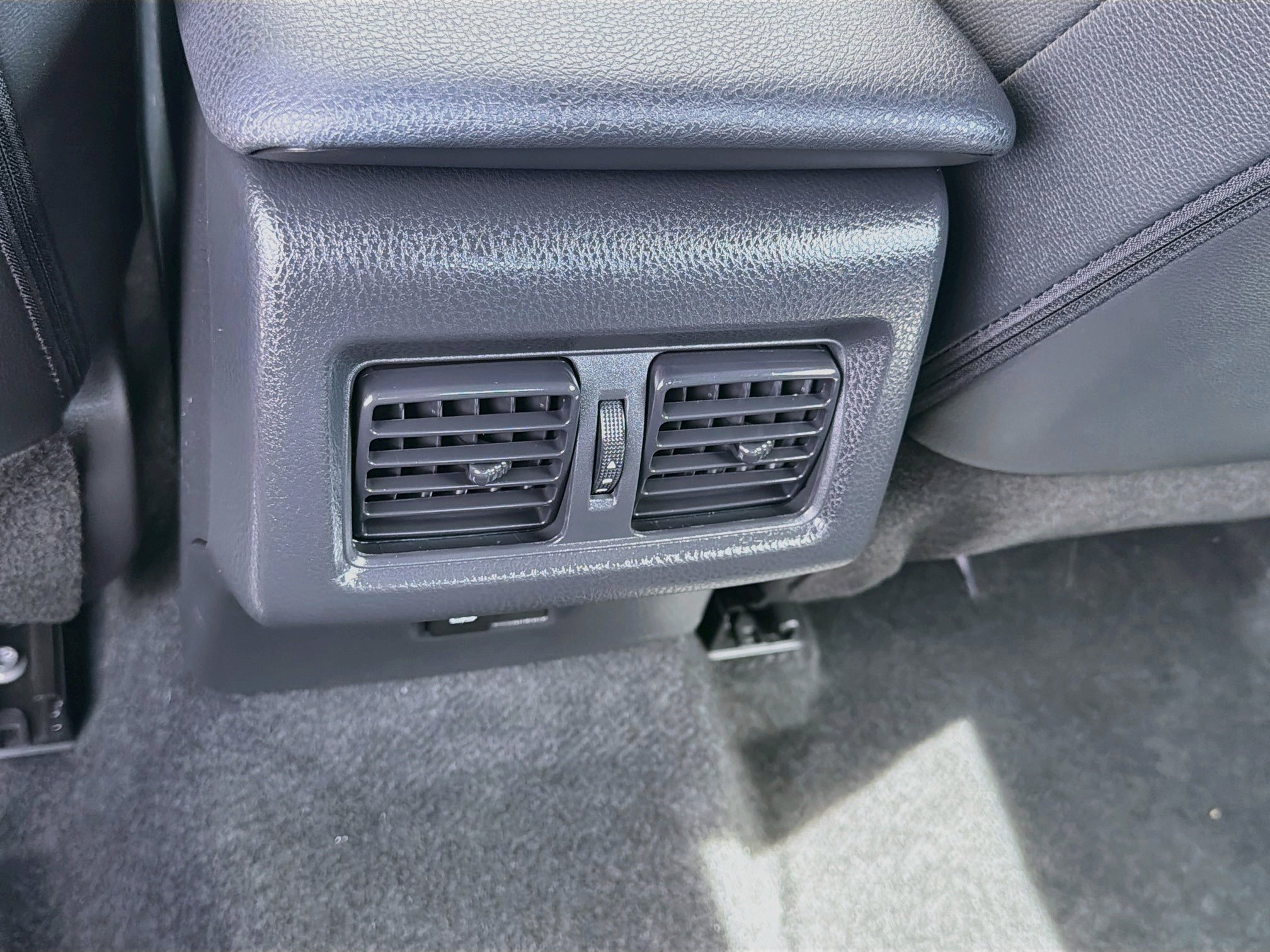 Used 2026 Toyota Camry SE FWD image 22