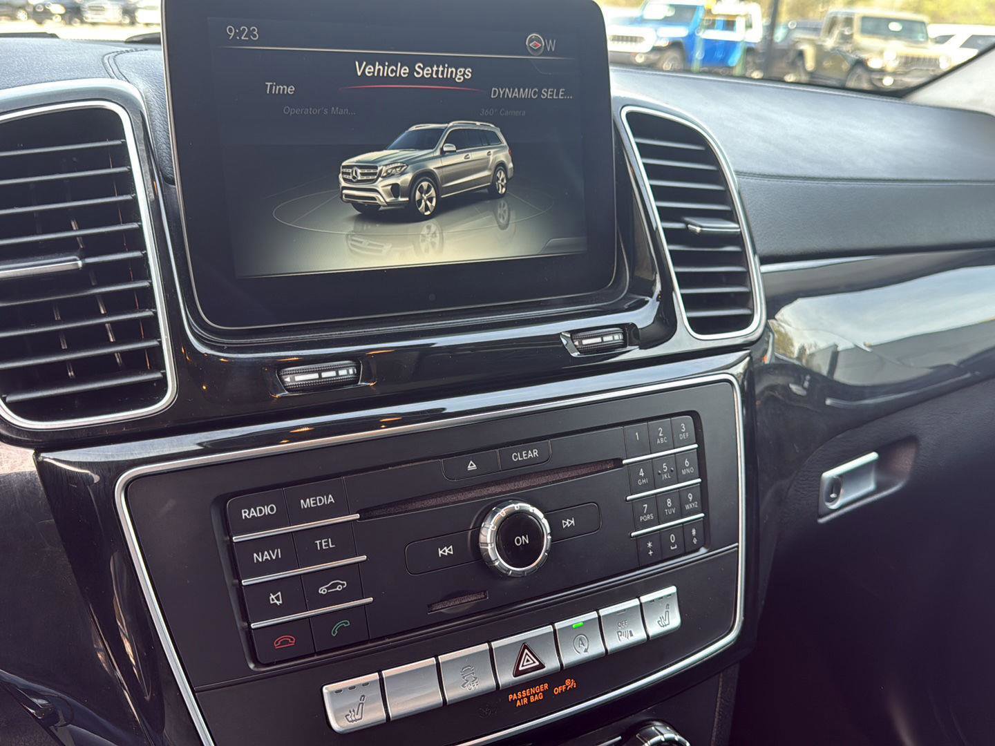 Used 2017 Mercedes-Benz GLS 450 4MATIC image 21