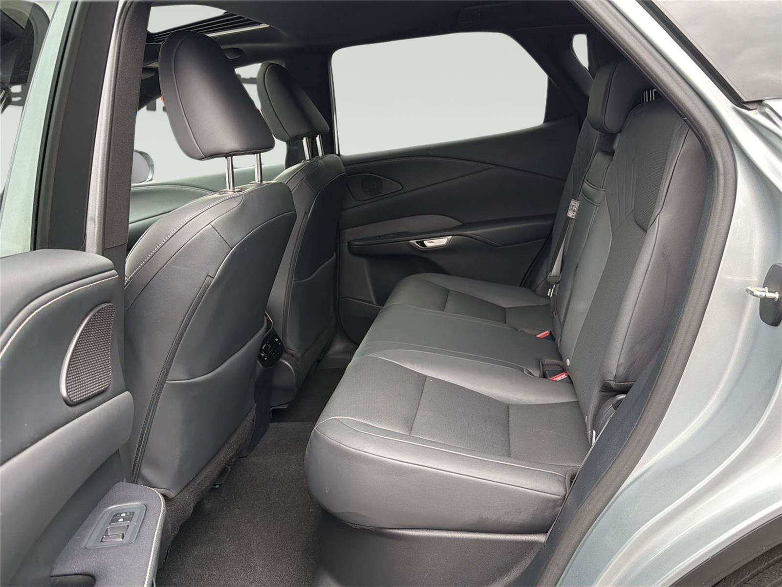 Used 2023 Lexus RX 350 Premium w/ Accessory Package (Z1) AWD/4WD image 22