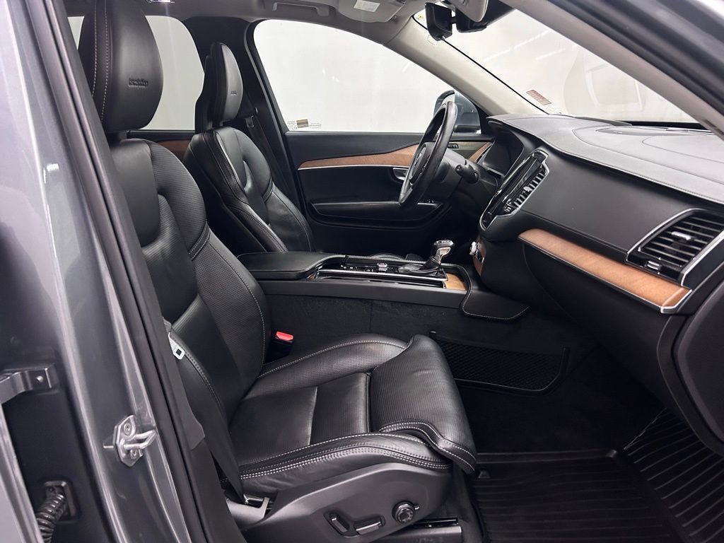 Used 2020 Volvo XC90 T6 Inscription w/ Protection Package Premier AWD/4WD image 19