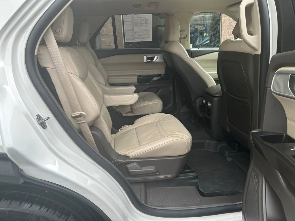 Used 2020 Ford Explorer Platinum w/ Premium Technology Package image 26