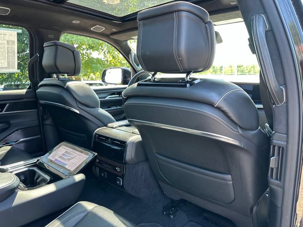 Used 2024 Jeep Grand Wagoneer L Series II w/ Quick Order Packagew 28T AWD/4WD image 32