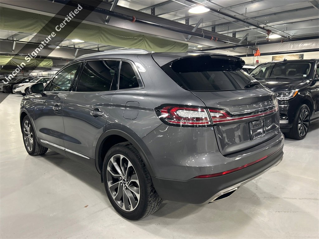 Used 2022 Lincoln Nautilus Reserve image 4