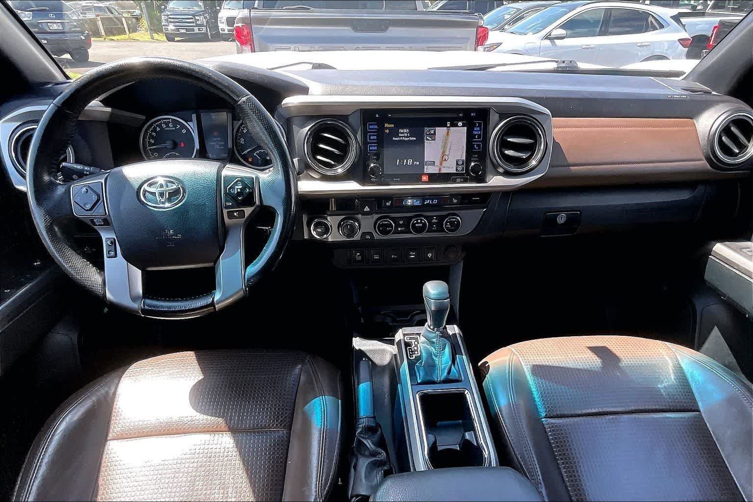 Used 2017 Toyota Tacoma Limited w/ Tow Package AWD/4WD image 10