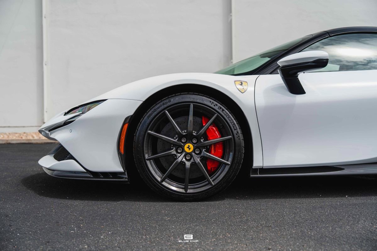 Used 2023 Ferrari SF90 Spider AWD/4WD image 3