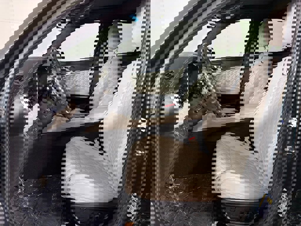 Used 2023 Genesis G70 3.3T w/ Sport Prestige Package image 15