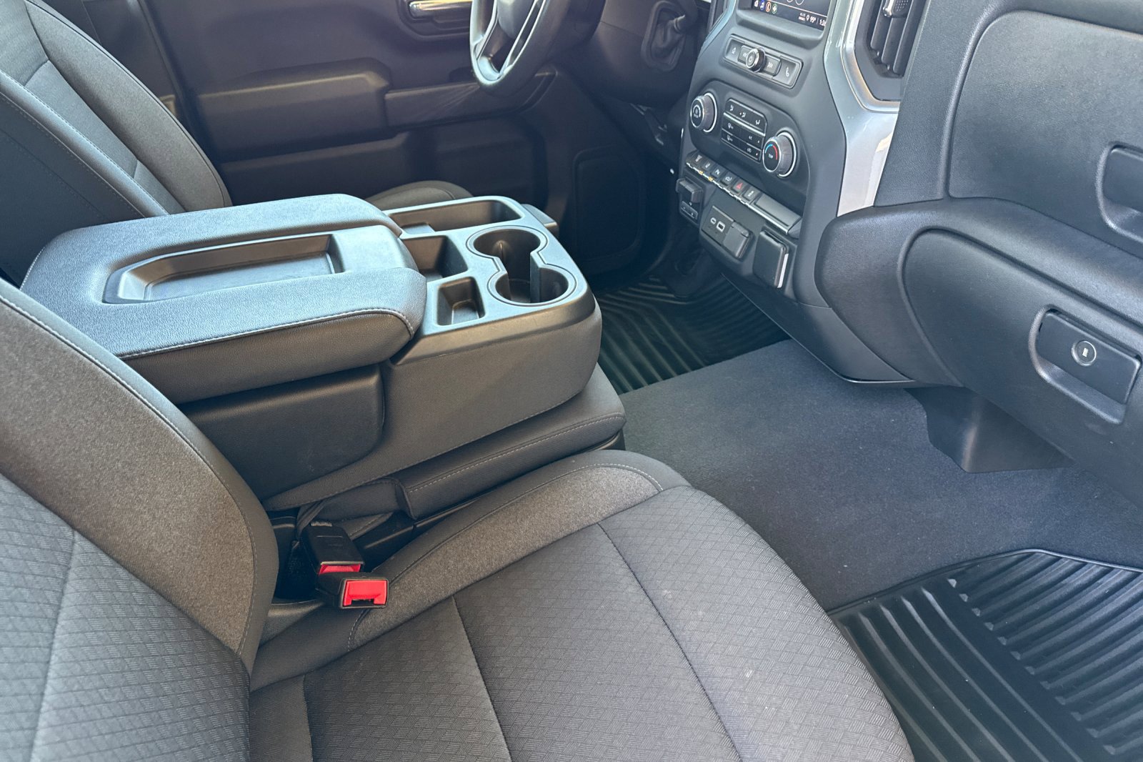 Used 2024 Chevrolet Silverado 2500 Custom w/ Custom Value Package AWD/4WD image 16